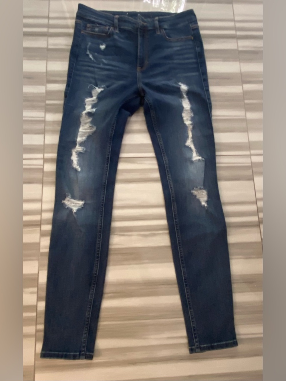 Hollister Women's Dark Blue Ripped Skinny Jeans